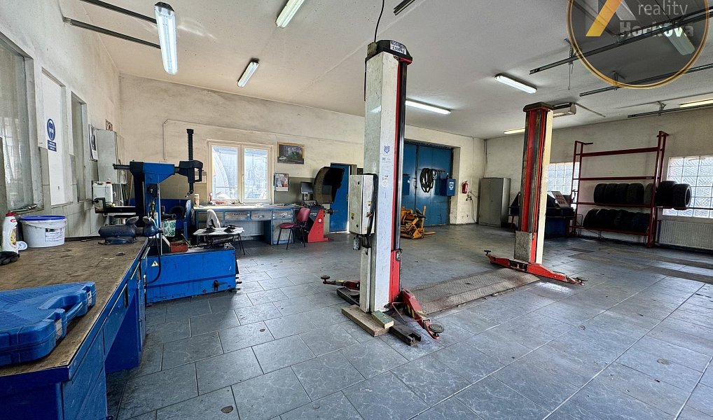 Pronájem obchodních prostor 106 m², Kladno – fotka 1 z 8
