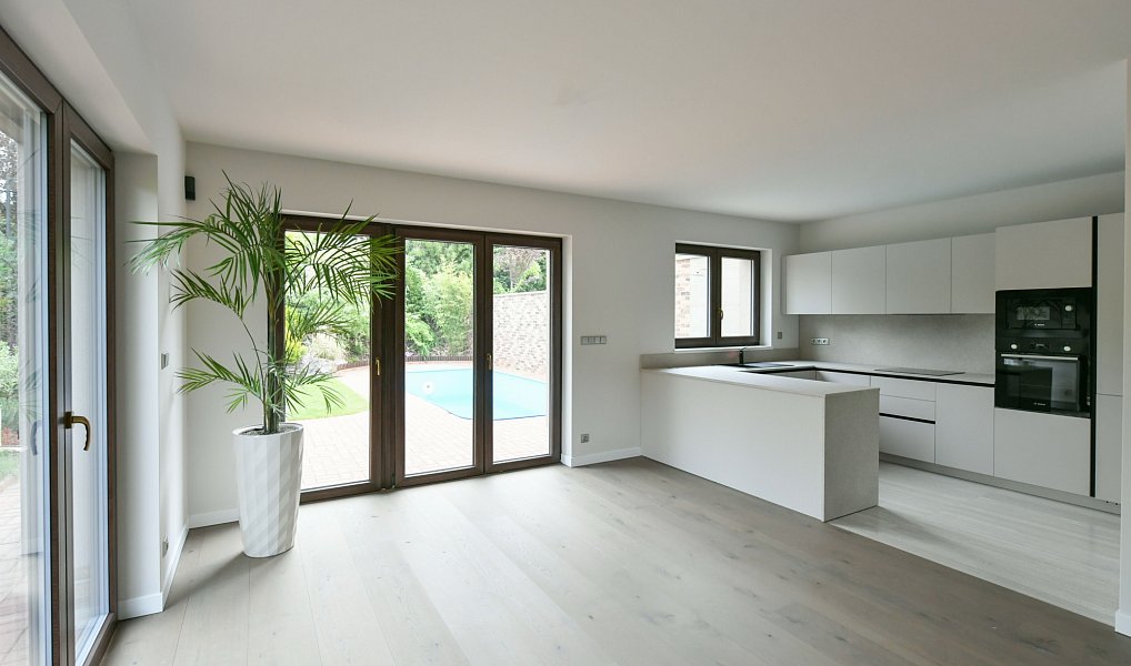 Pronájem domu 184 m² s pozemkem 432 m², Praha – náhled fotky 5