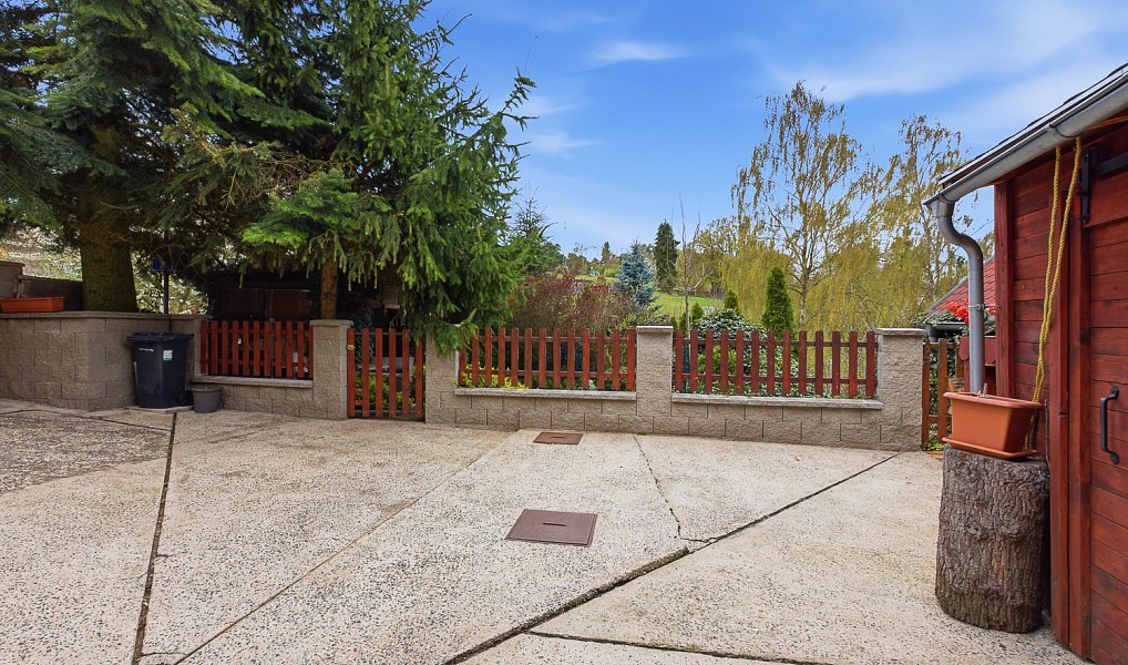Prodej domu 201 m² s pozemkem 360 m², Rakovník – náhled fotky 28