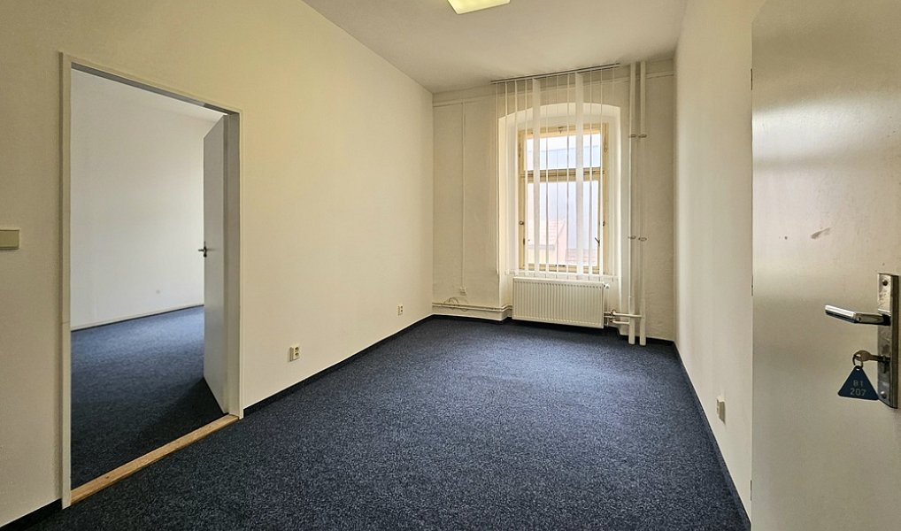 Pronájem kanceláře 30 m², Brno – fotka 1 z 9
