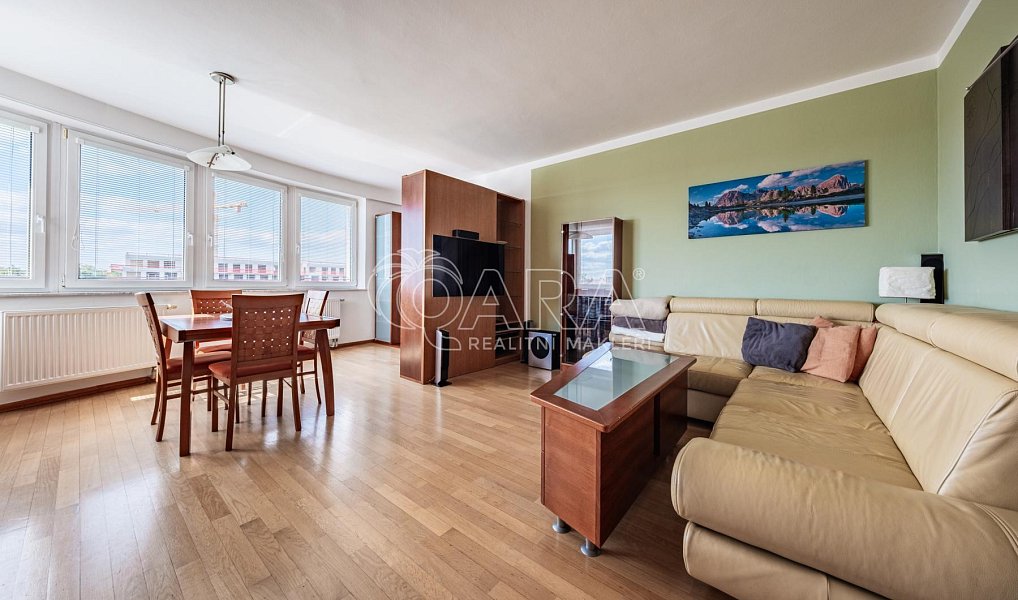 Pronájem bytu 4+1, 117 m², Strašnice - Praha 10, Praha