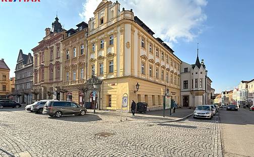 Pronájem bytu 2+kk 49 m², Resselovo náměstí, Chrudim - Chrudim I