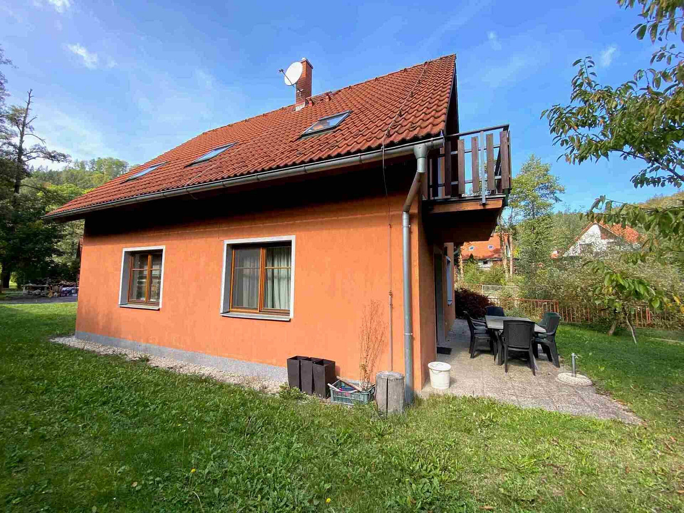 Prodej domu 140 m² s pozemkem 528 m² – fotografie 3