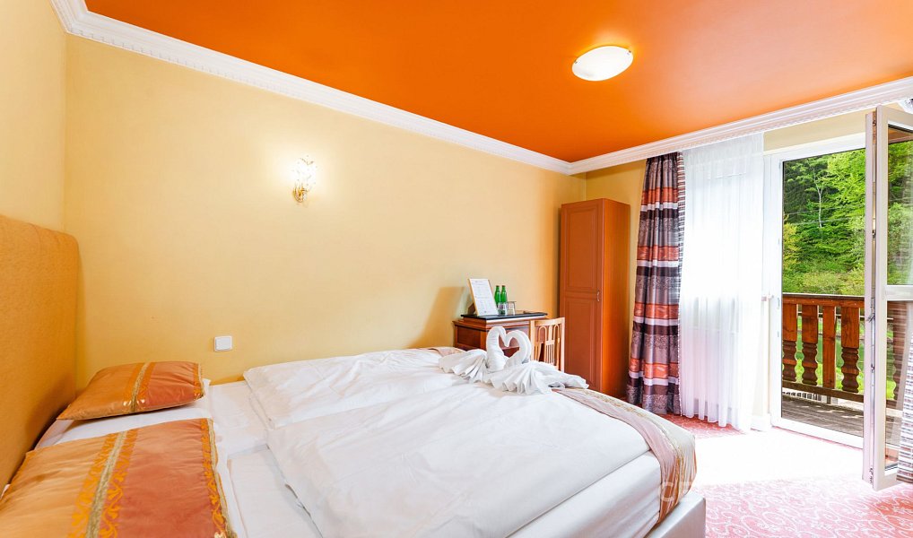 Prodej ubytovacího objektu 578 m², Jáchymov – náhled fotky 34