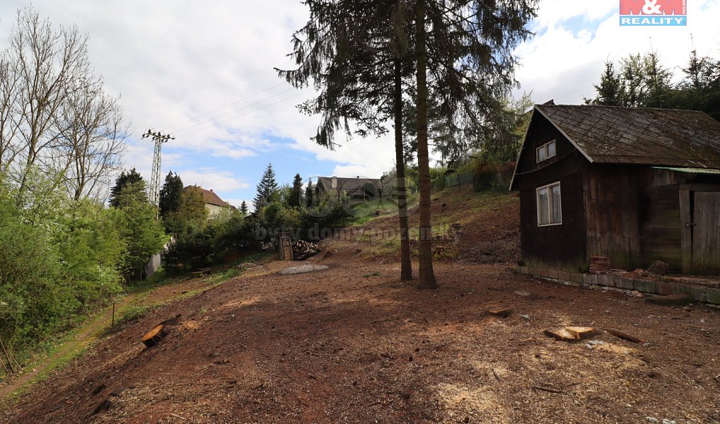 Prodej zahrady 674 m², Pnětluky – náhled fotky 2