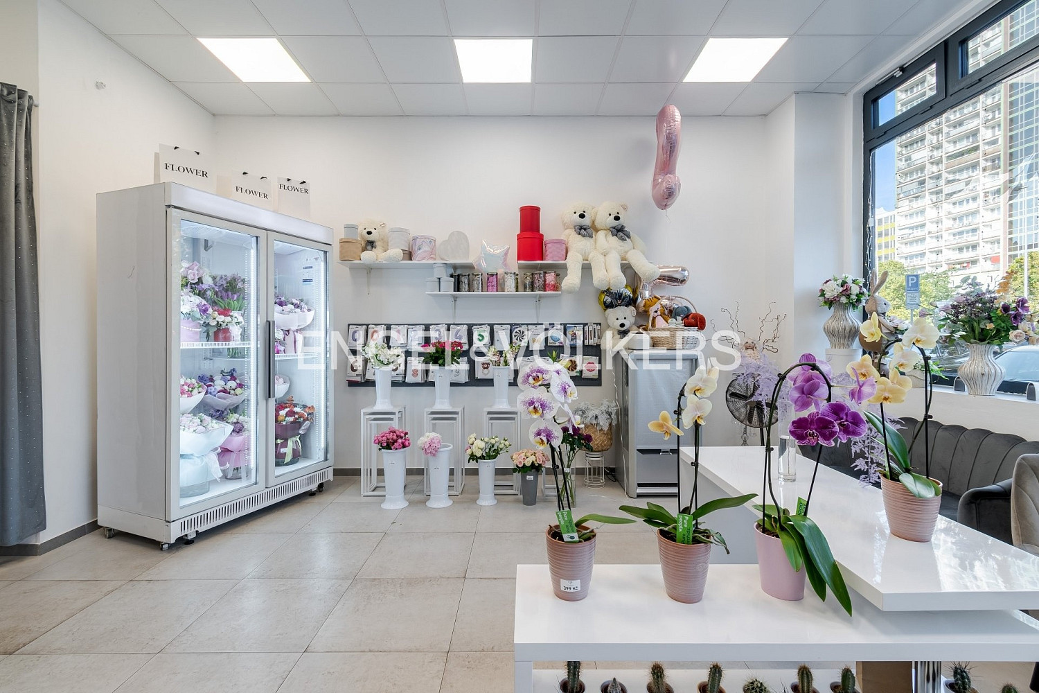 Pronájem obchodních prostor 55 m² – fotografie 4