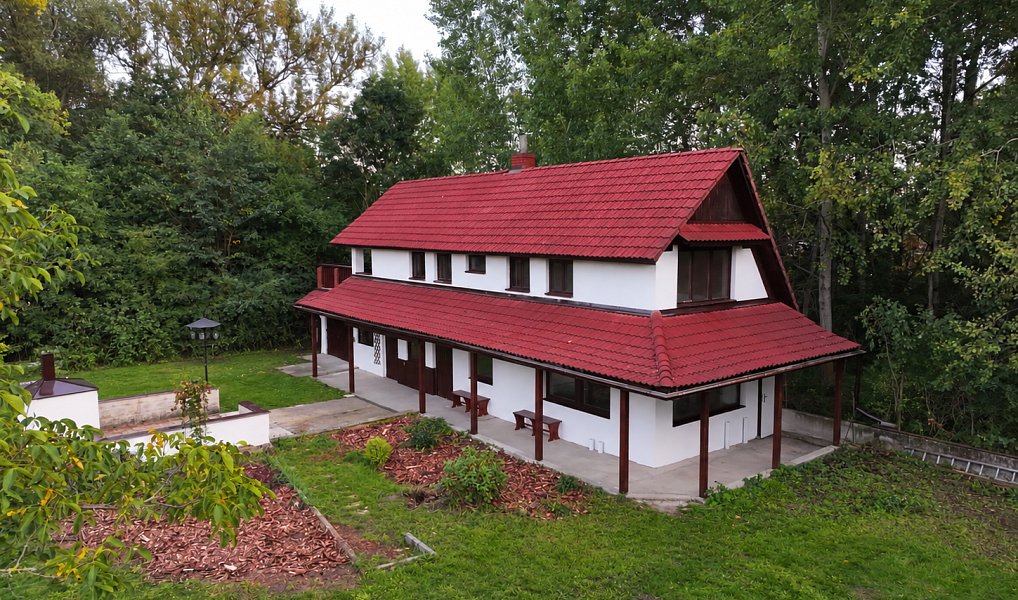 Prodej domu 93 m² s pozemkem 1 376 m², Hradec Králové – fotka 1 z 21