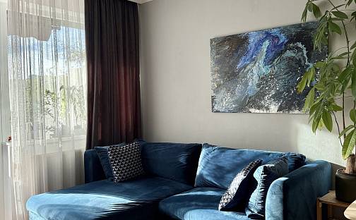 Pronájem bytu 2+kk 50 m², Hadovitá, Praha 4 - Michle