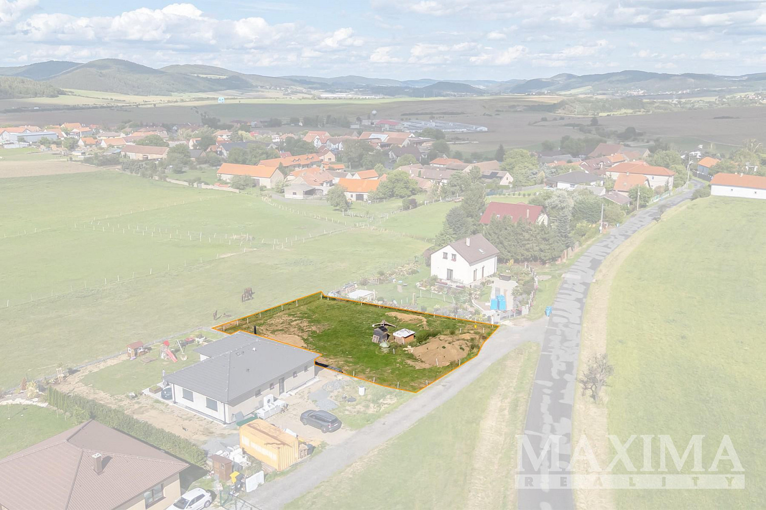 Prodej stavebního pozemku 1 000 m² – fotografie 4