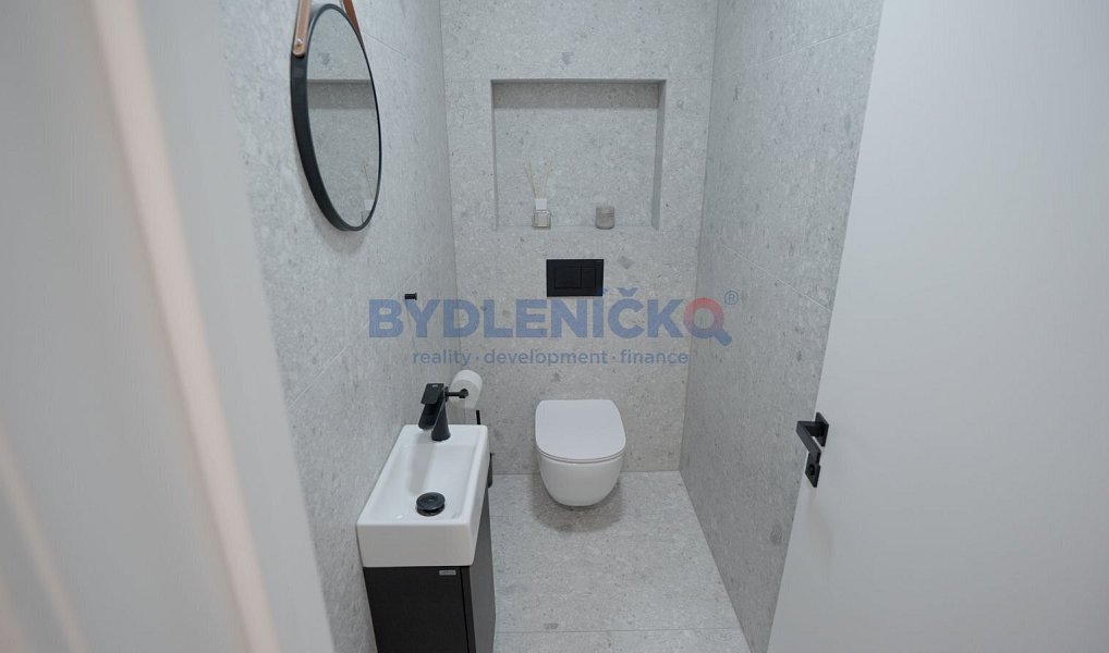 Prodej domu 219 m² s pozemkem 955 m², Dynín – náhled fotky 9