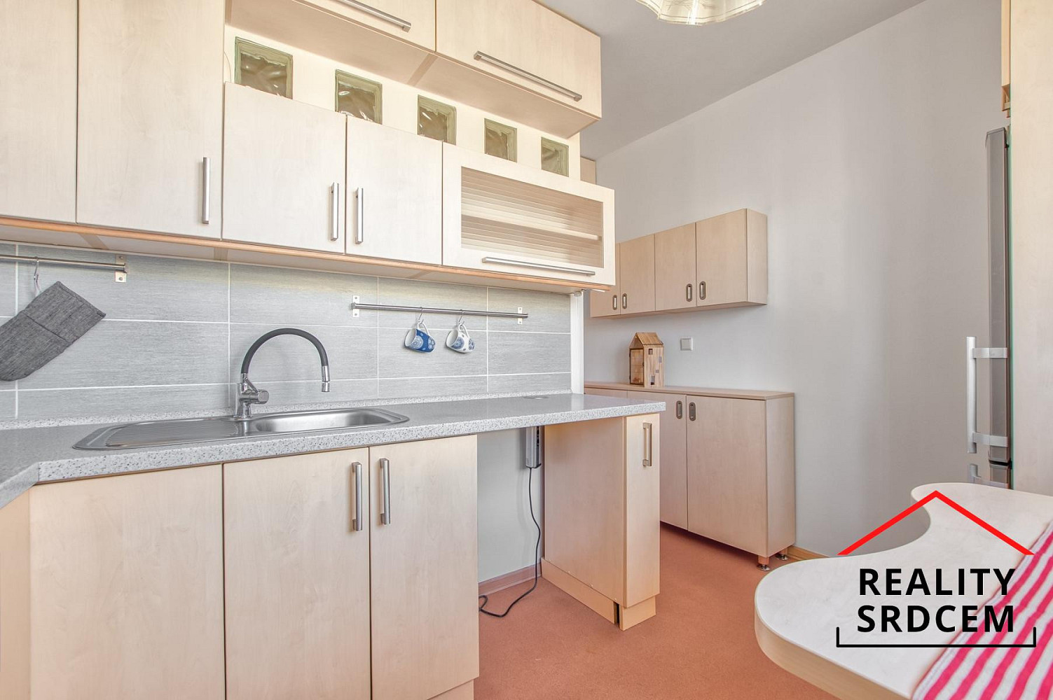 Pronájem bytu 2+1 55 m² – fotografie 3