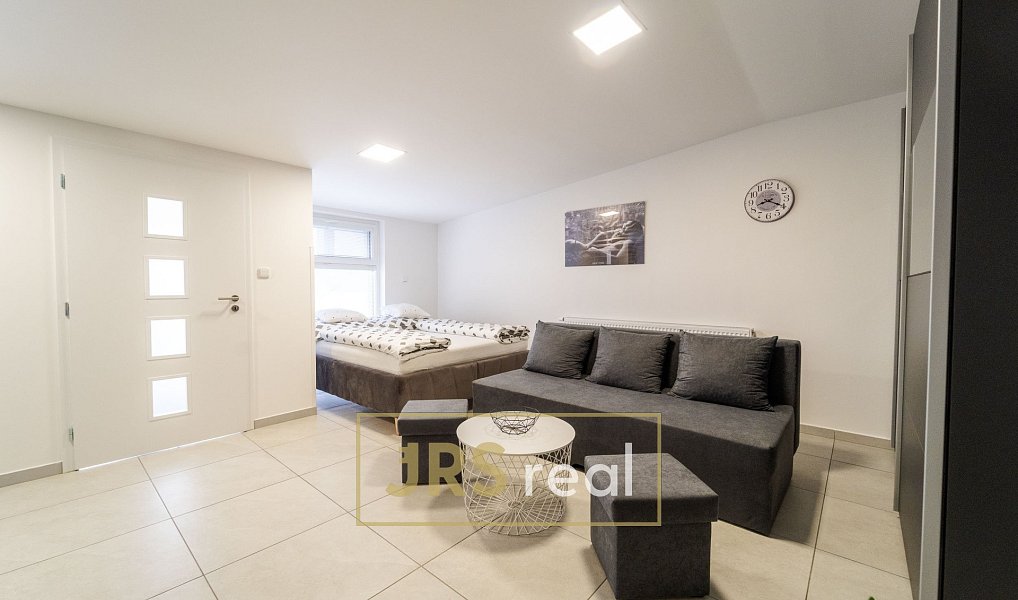 Prodej domu 220 m² s pozemkem 523 m², Dolní Němčí – náhled fotky 9