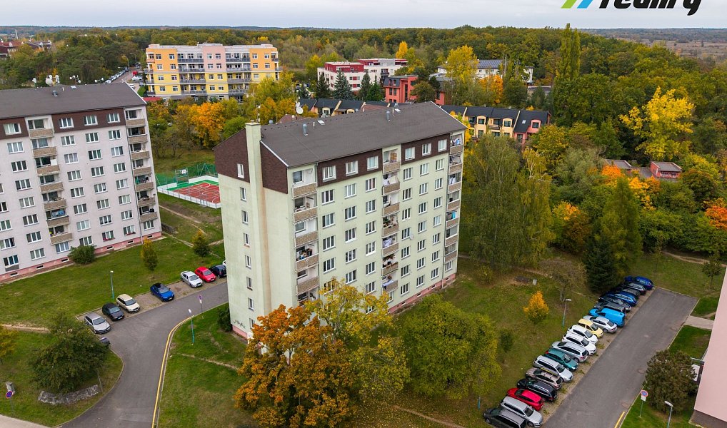 Prodej bytu 1+1 33 m², Milovice – fotka 1 z 12