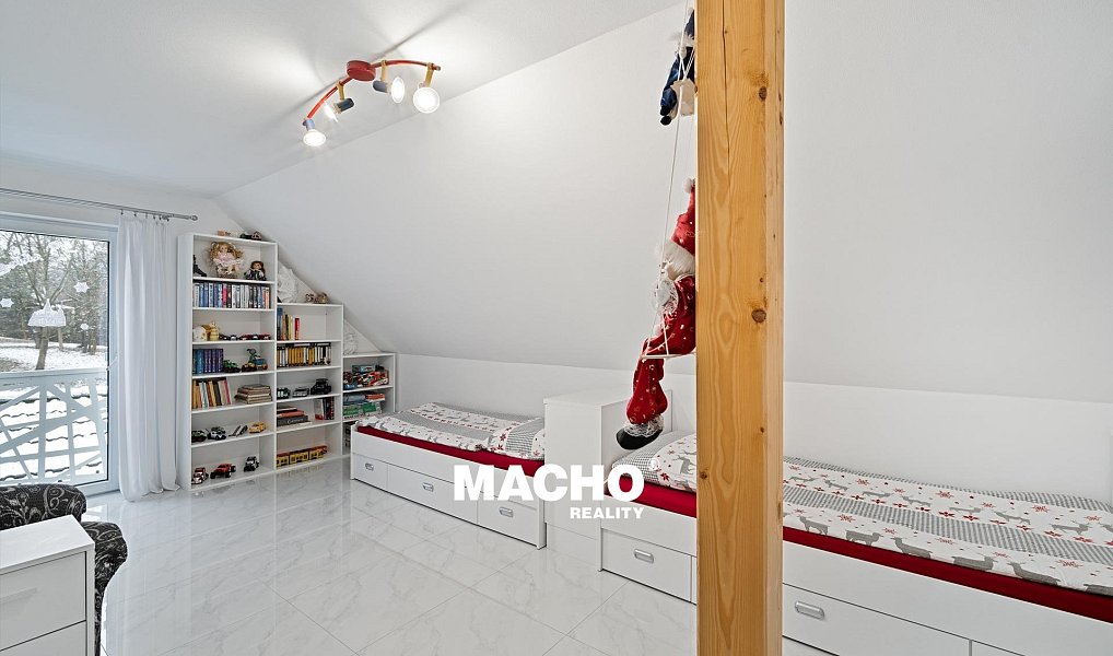 Prodej domu 220 m² s pozemkem 2 014 m², Soběslav – náhled fotky 12