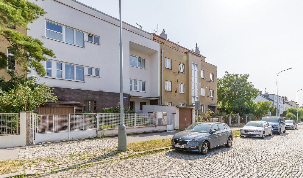 Prodej bytu 4+1 100 m², Praha – fotka 1 z 25