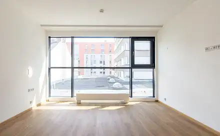 Pronájem bytu 1+kk 35 m²