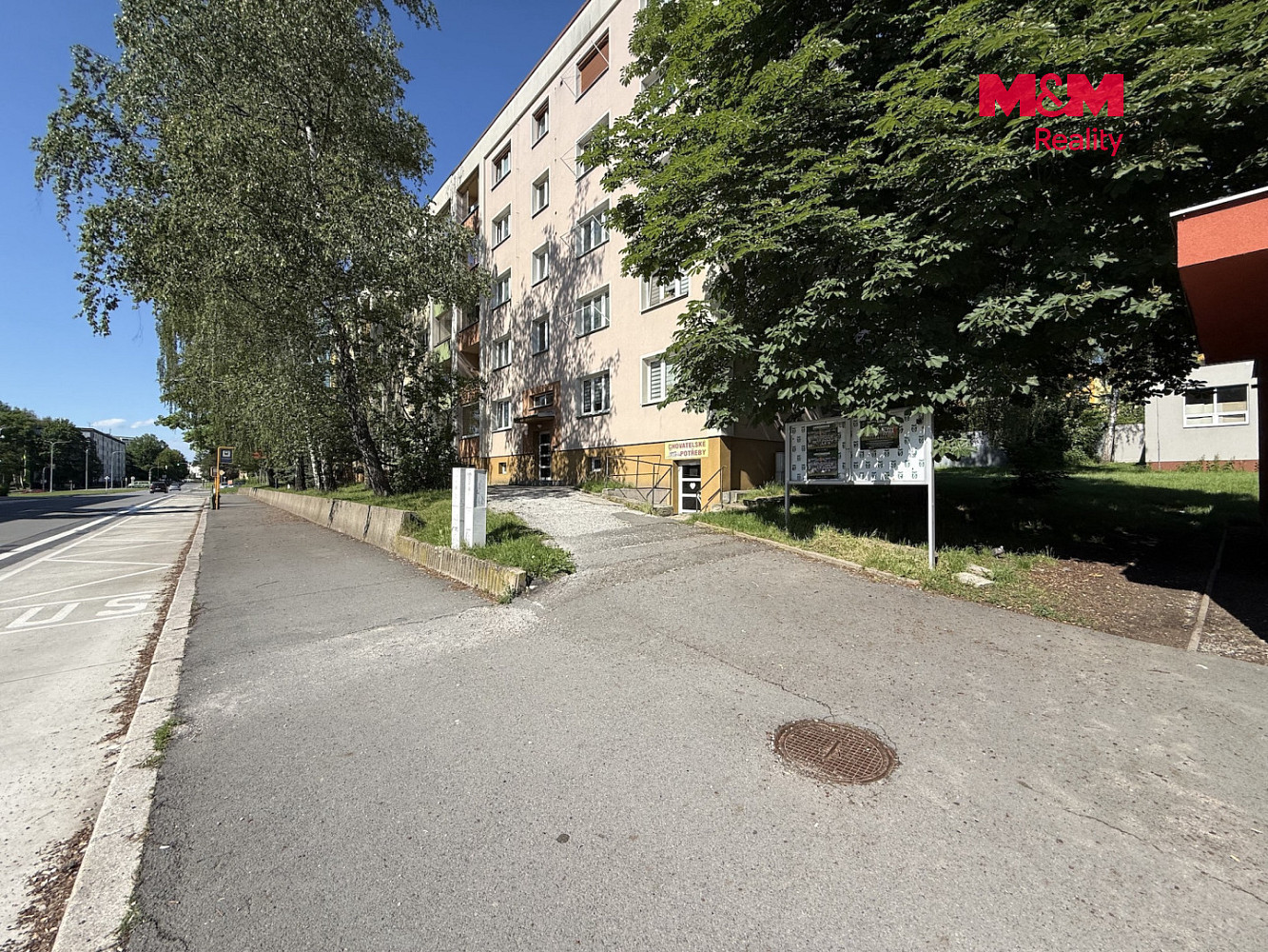 Prodej obchodních prostor 21 m² – fotografie 2