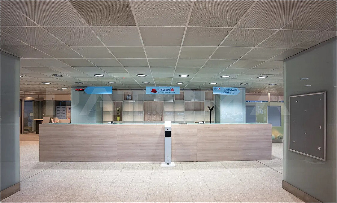 Pronájem kanceláře 526 m² – fotografie 2