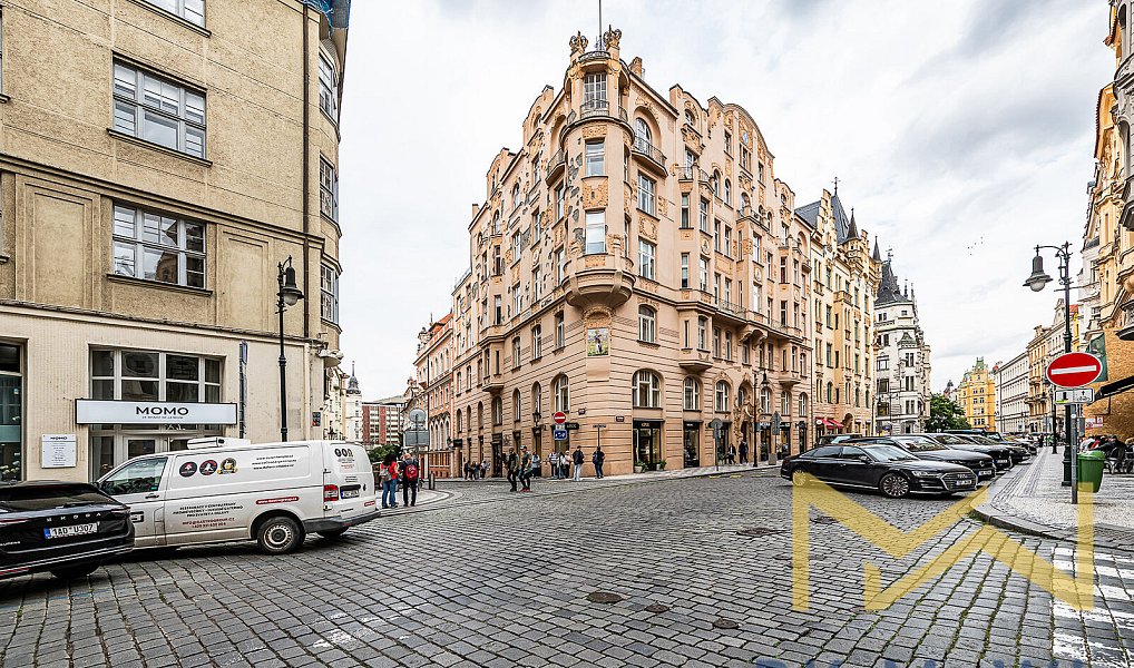 Pronájem bytu 4+kk 146 m², Praha – náhled fotky 11