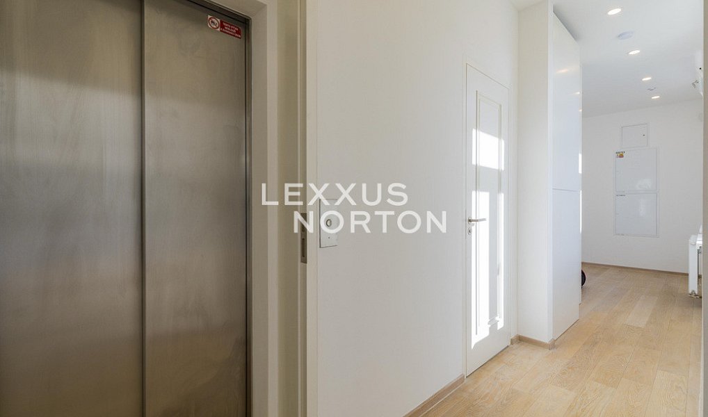 Pronájem bytu 3+1 117 m², Praha – náhled fotky 13