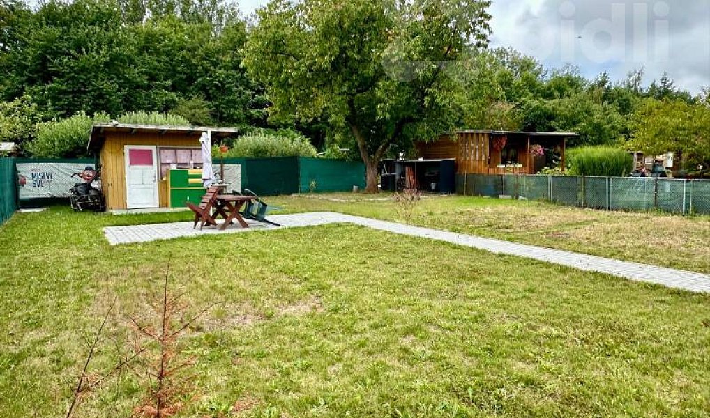 Pronájem zahrady 298 m², Pardubice – fotka 1 z 11