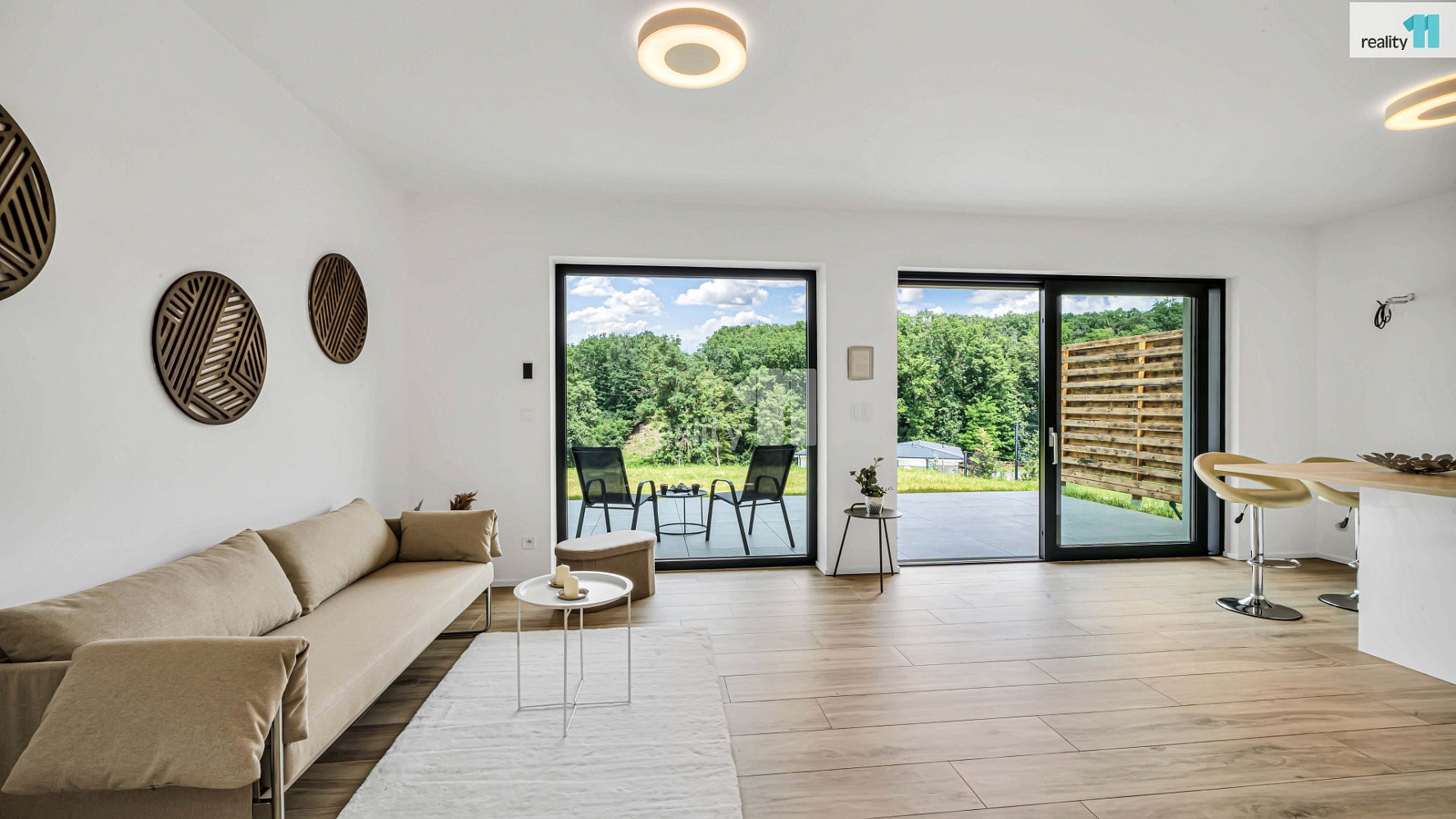 Prodej domu 200 m² s pozemkem 919 m² — photo 2