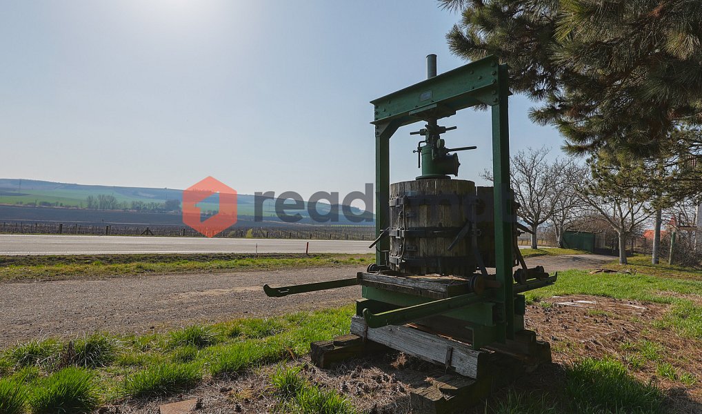 Prodej ubytovacího objektu 660 m², Čejč – náhled fotky 12