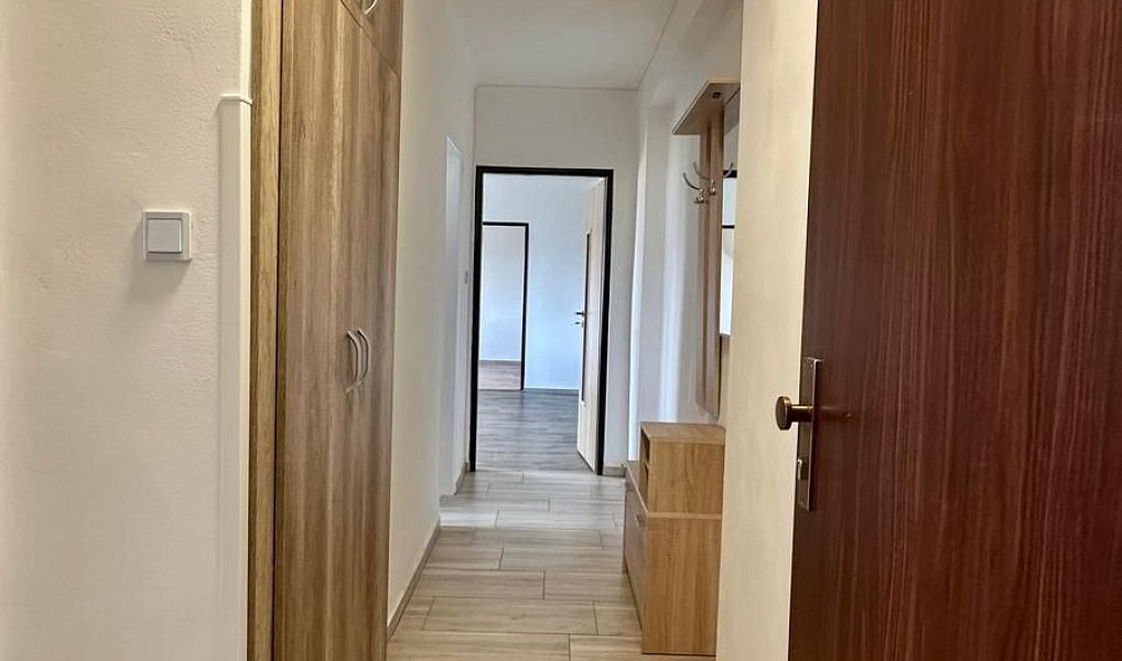 Pronájem bytu 2+1 52 m², Cheb – náhled fotky 6