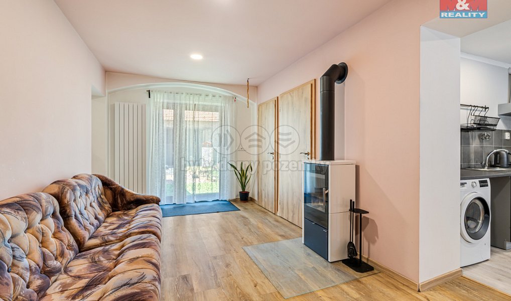 Prodej domu 140 m² s pozemkem 375 m², Vražkov – náhled fotky 9