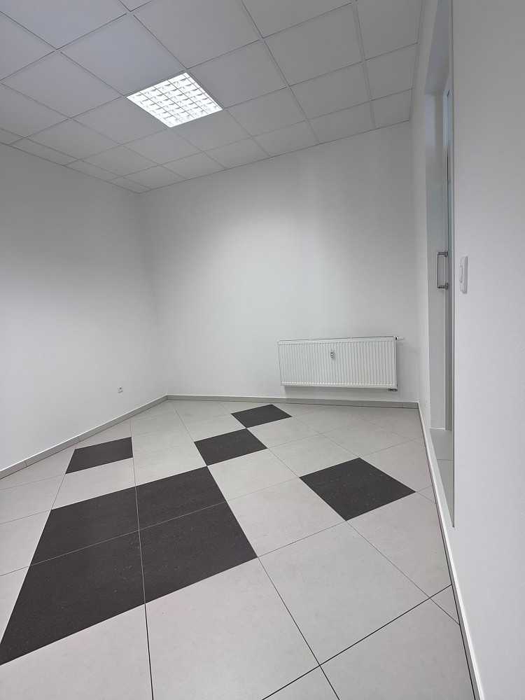 Pronájem obchodních prostor 22 m² – fotografie 3