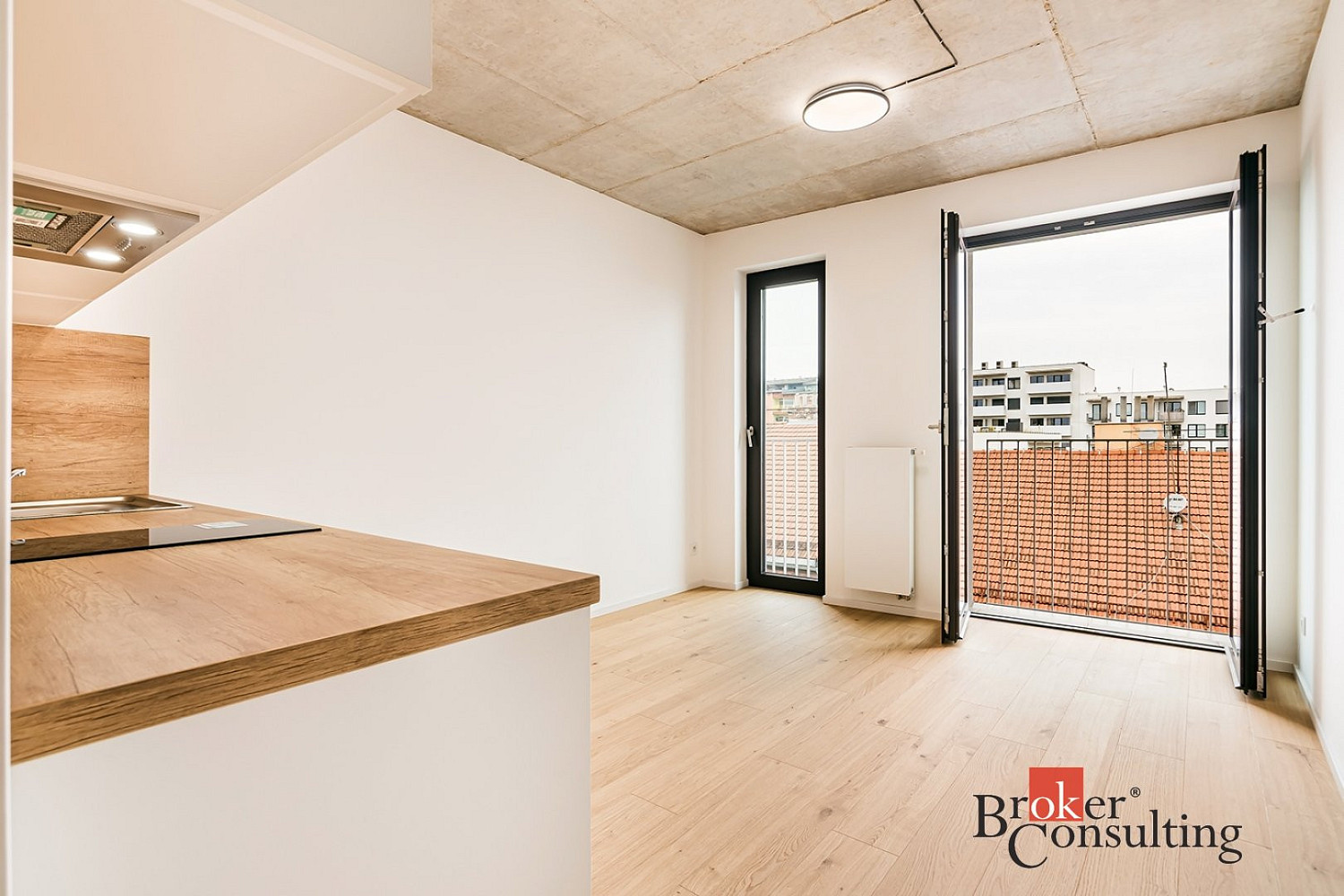 Pronájem bytu 1+kk 26 m² — photo 2
