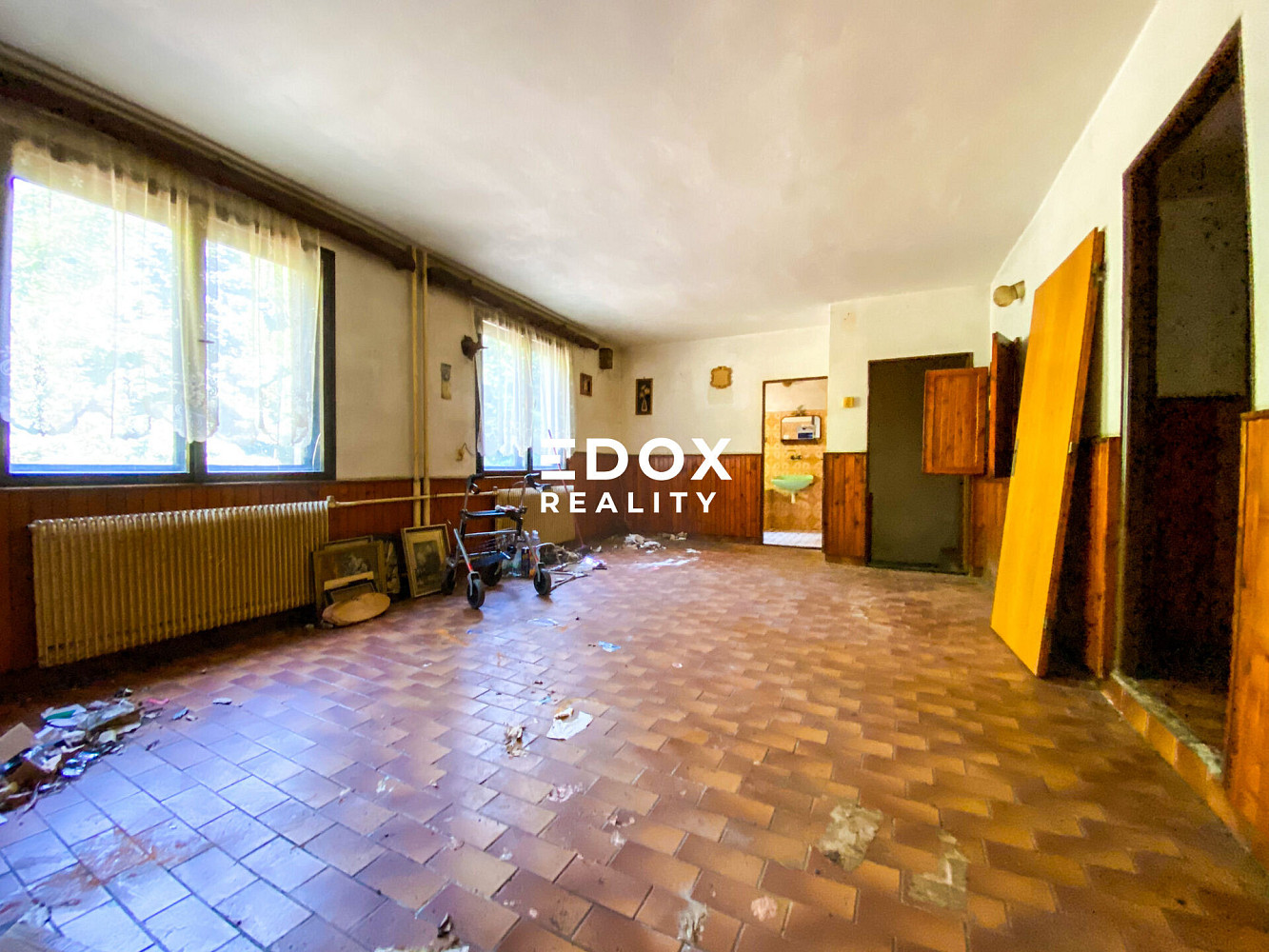 Prodej domu 300 m² s pozemkem 2 228 m² – fotografie 3