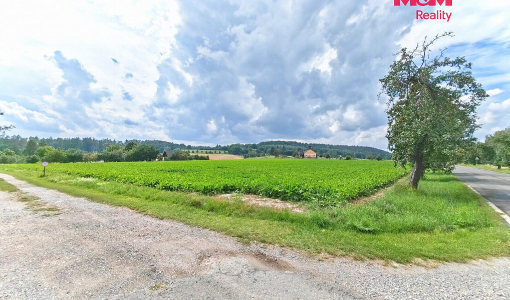 Prodej stavebního pozemku 20 001 m², Kuks – náhled fotky 3