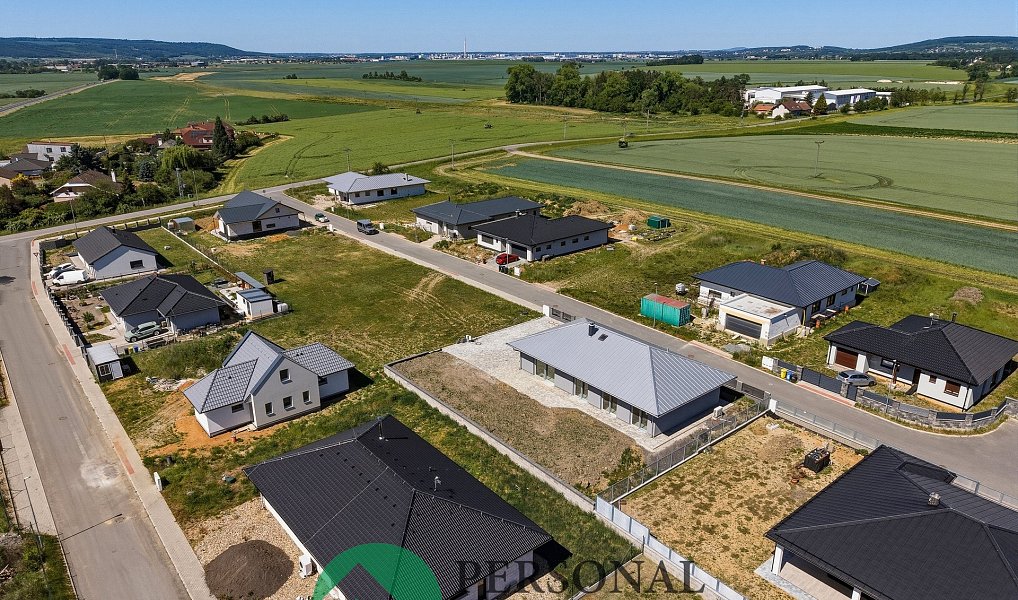 Prodej domu 200 m² s pozemkem 841 m², Sukorady – náhled fotky 7