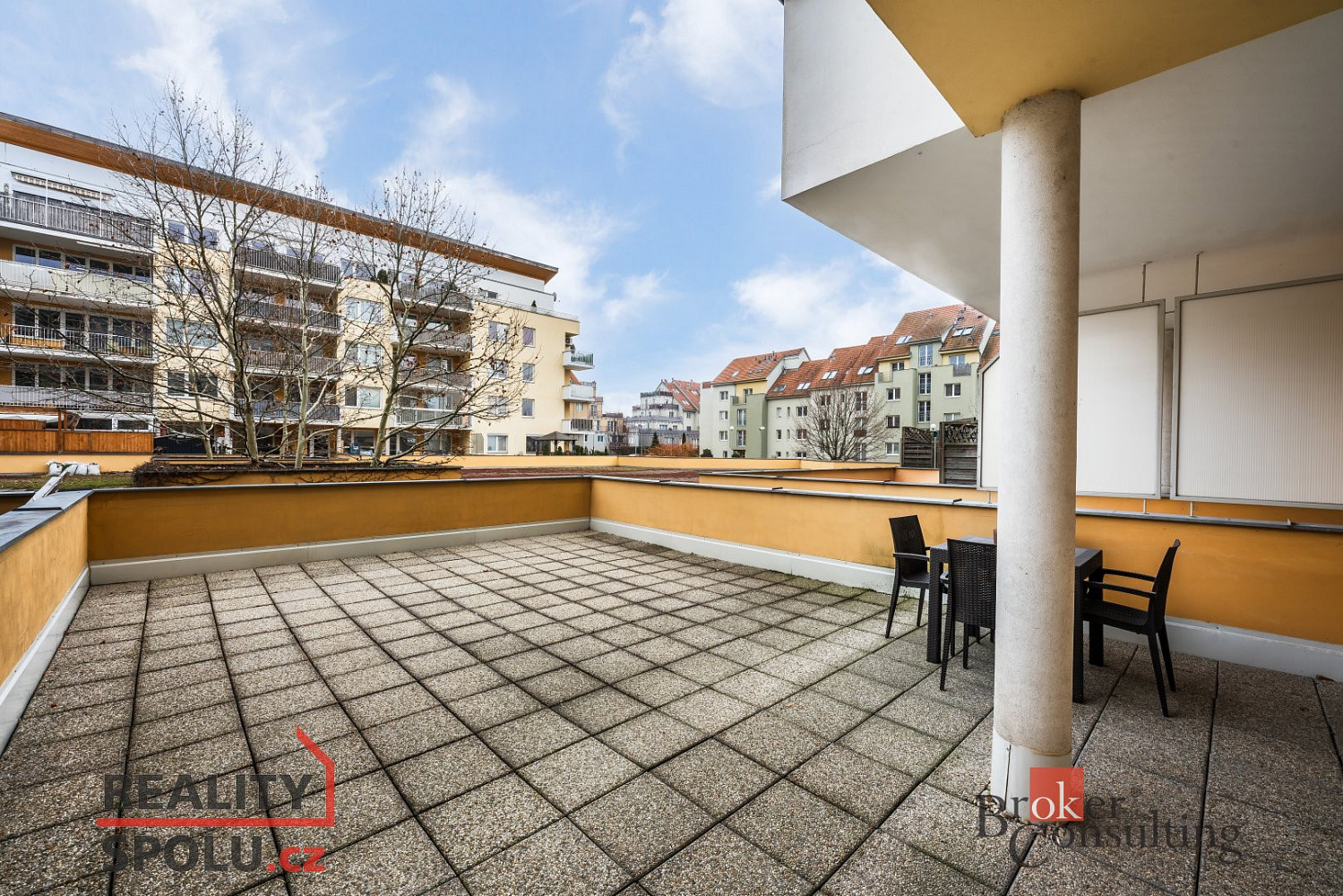 Prodej bytu 1+kk 87 m² – pohled 4