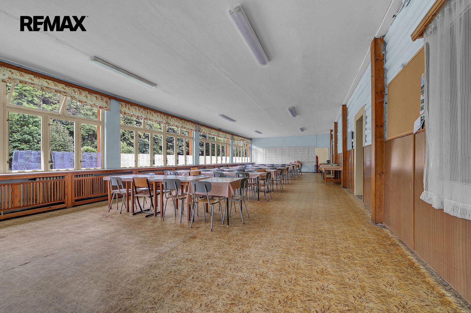 Prodej ubytovacího objektu 900 m² – fotografie 5