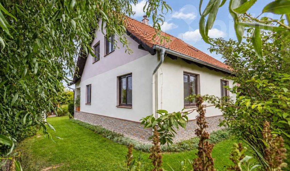 Prodej domu 205 m² s pozemkem 809 m², Jesenice – náhled fotky 24