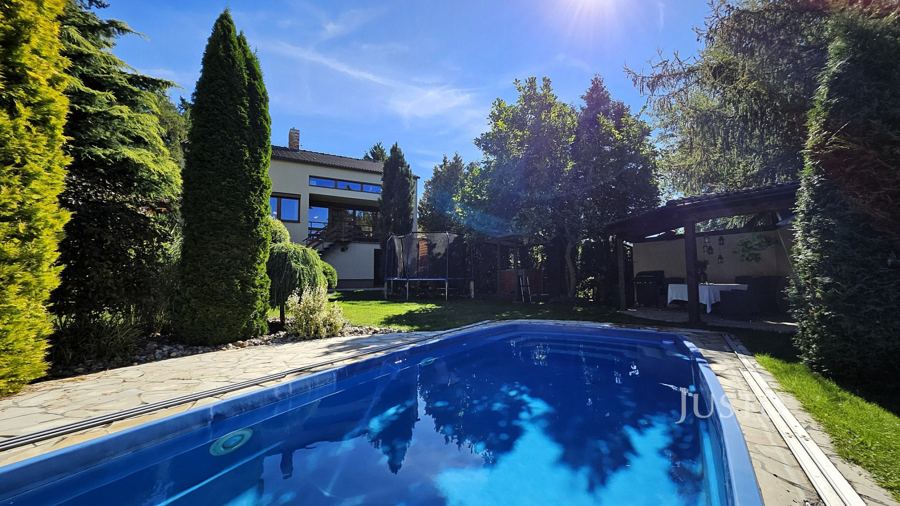 Prodej domu 322 m² s pozemkem 777 m²