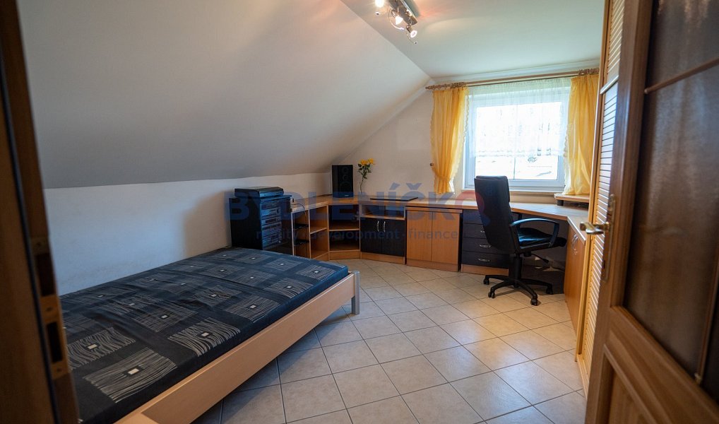 Prodej domu 248 m² s pozemkem 701 m², Volary – náhled fotky 8