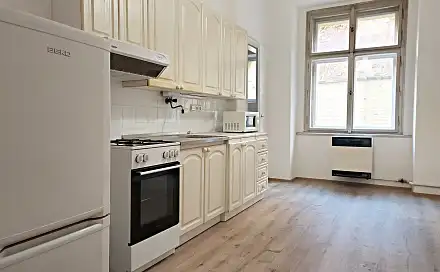 Pronájem bytu 2+kk 43 m², Hartigova, Praha 3 - Žižkov