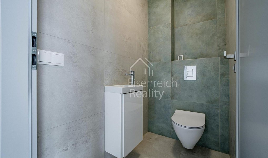 Prodej bytu 3+kk 94 m², Hradec Králové – náhled fotky 9