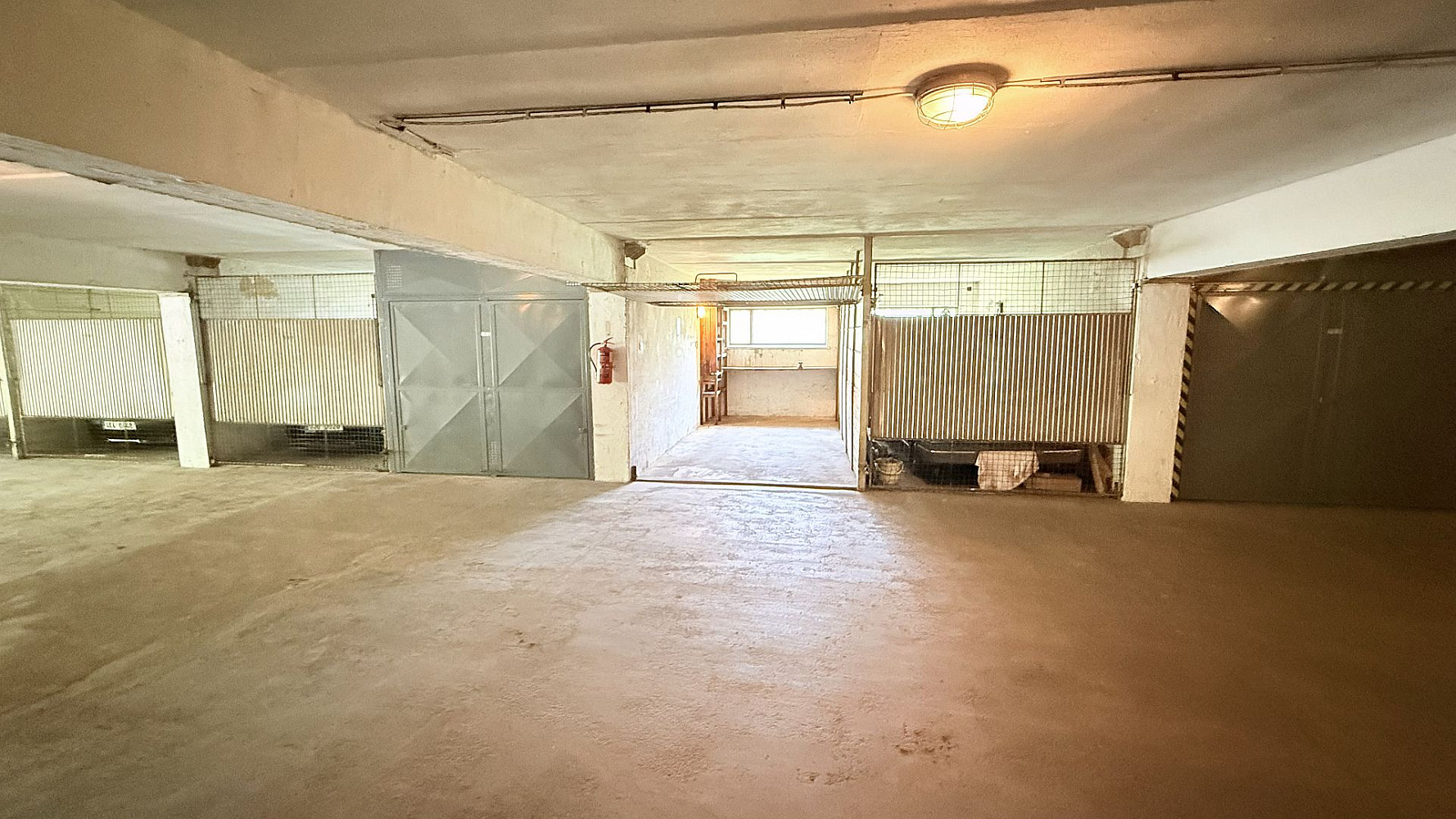 Prodej halové družstevní garáže v plzni na doubravce — photo 5
