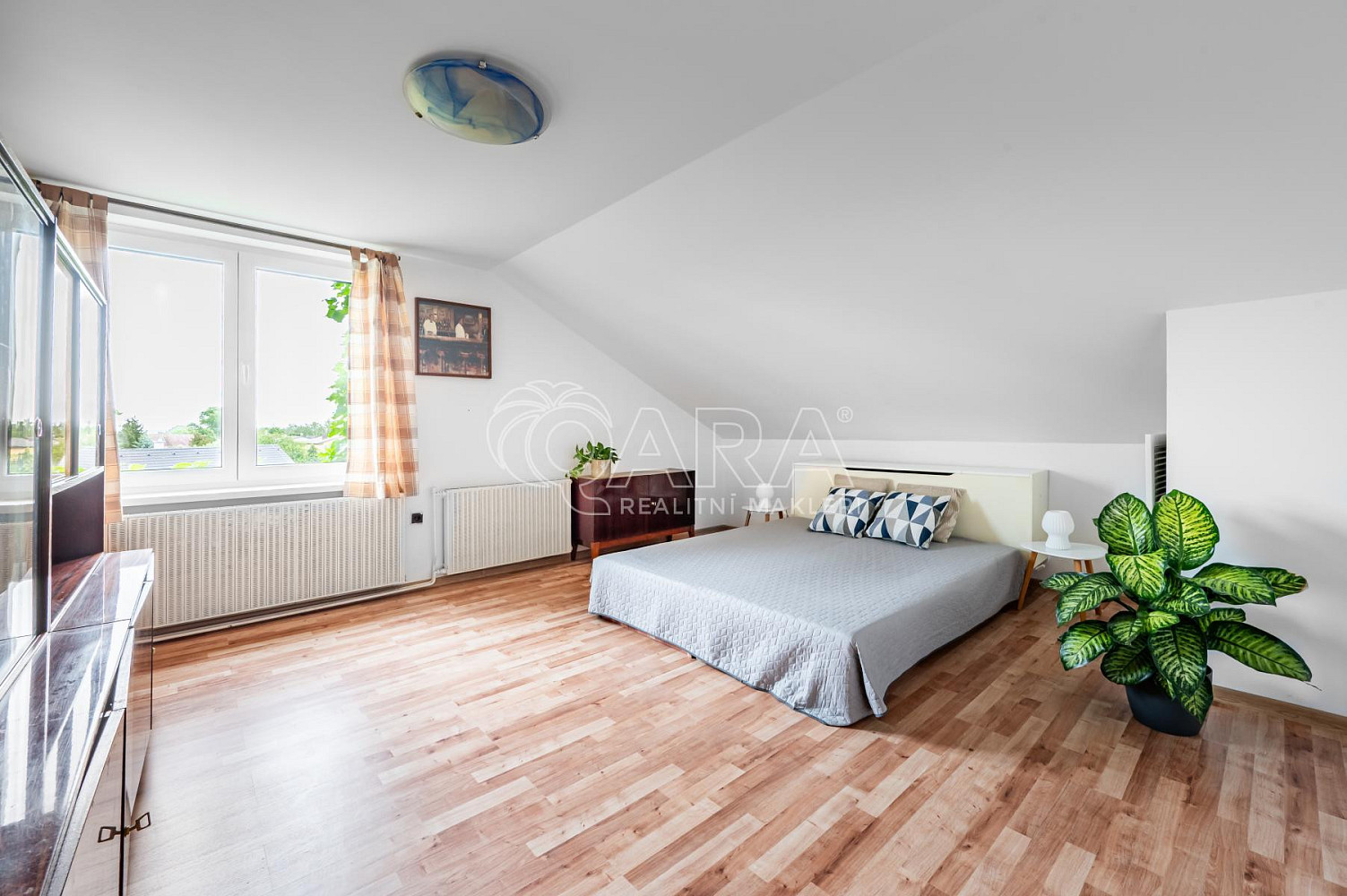 Prodej domu 250 m² s pozemkem 468 m² — photo 3