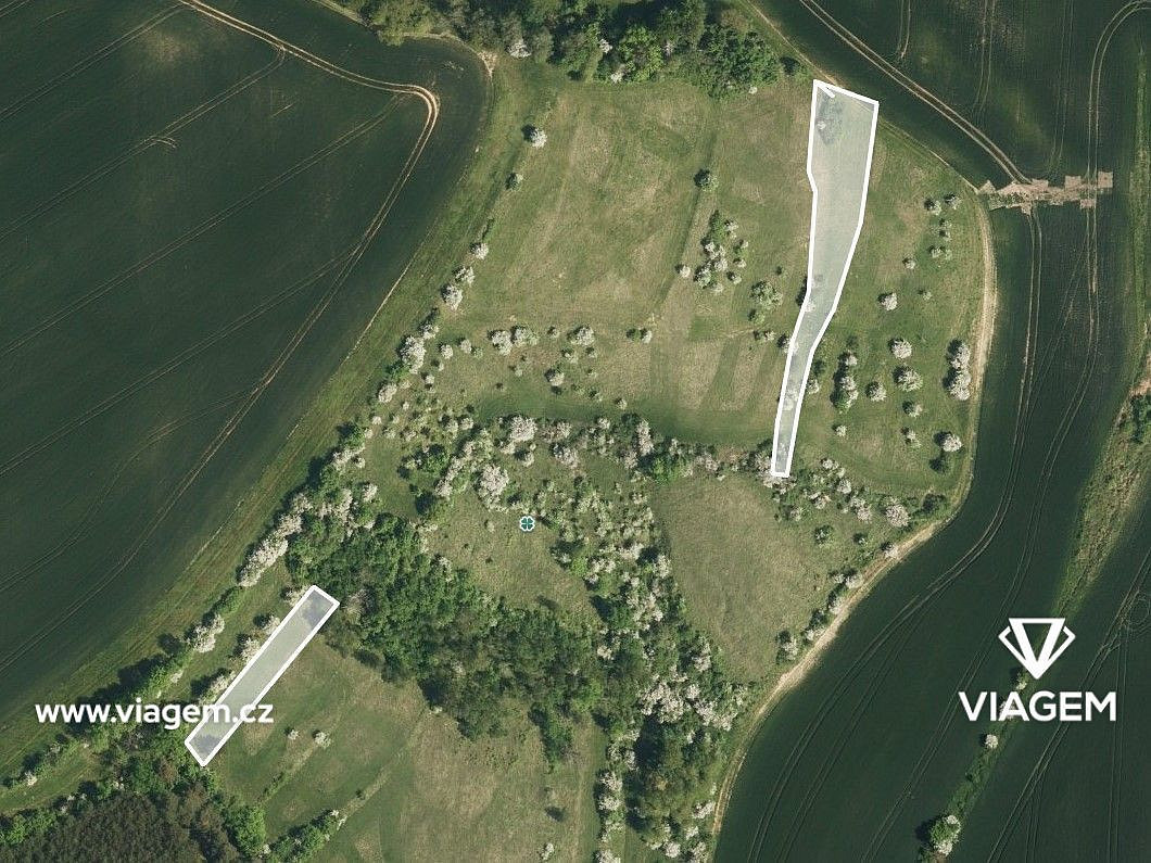 Prodej pole 1 299 m² – pohled 2