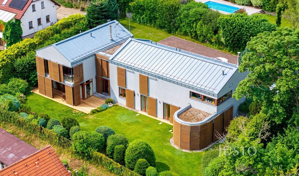 Prodej domu 456 m² s pozemkem 1 300 m², Jablonec nad Nisou – náhled fotky 2