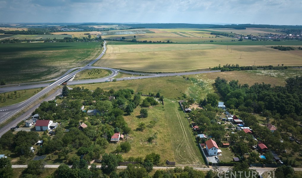 Prodej zahrady 6 703 m², Znojmo – náhled fotky 3