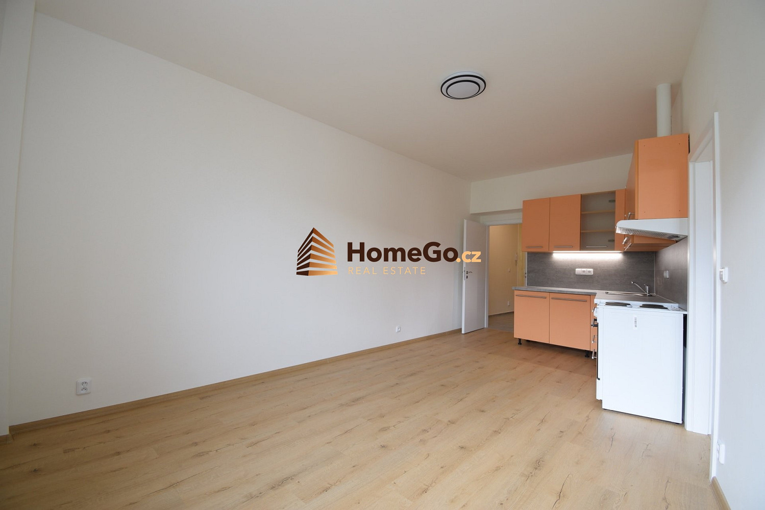 Pronájem bytu 2+kk 53 m² – fotografie 3