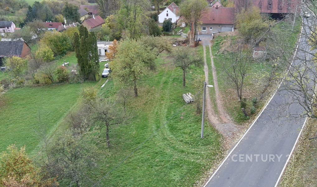 Prodej stavebního pozemku 1 780 m², Kaliště – náhled fotky 13
