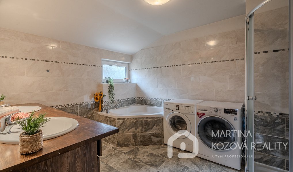Prodej domu 165 m² s pozemkem 857 m², Koleč – náhled fotky 9