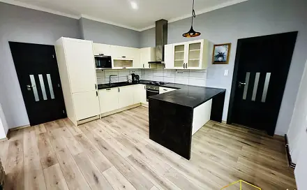 Prodej domu 180 m² s pozemkem 147 m², Klicperova, Teplice - Trnovany